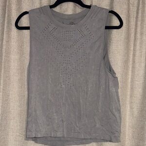 Chic Gray Sleeveless Muscle Tee